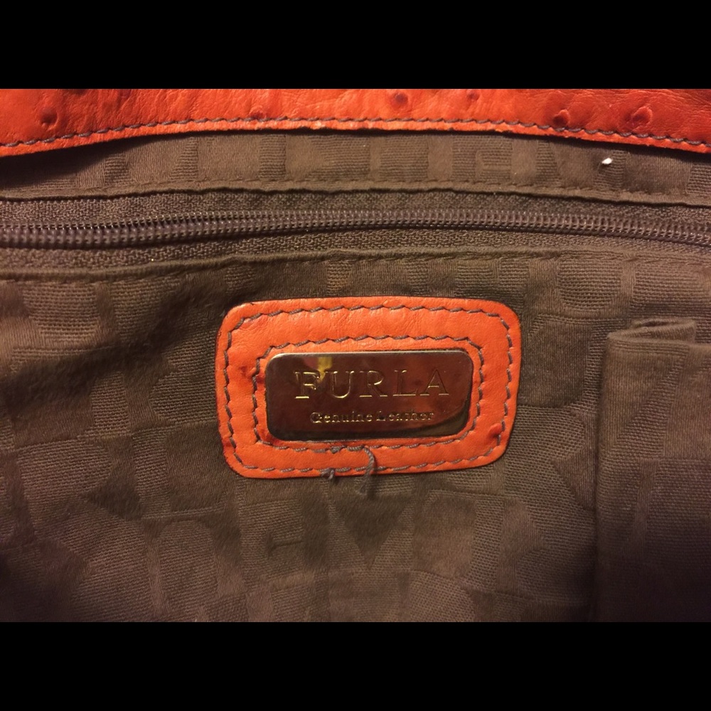 Large handbag. - Picture 3 of 7